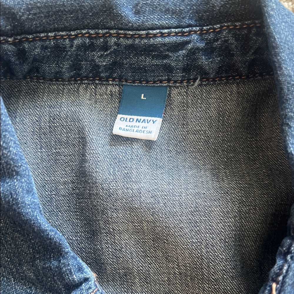 Old Navy Blue Denim Button Down Shirt - Picture 5 of 6